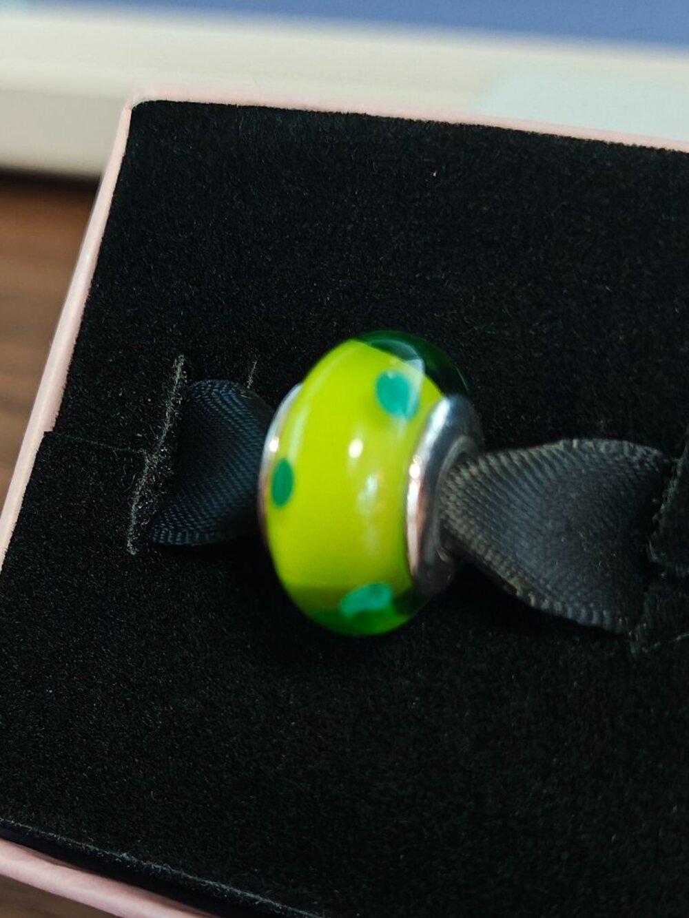 Authentic Pandora Green Polka Dots Charm – 790613 Retired Murano - Picture 4 of 7